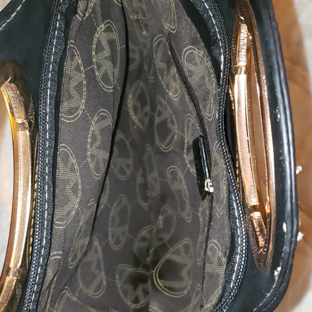 Purse - Picture 3 of 4